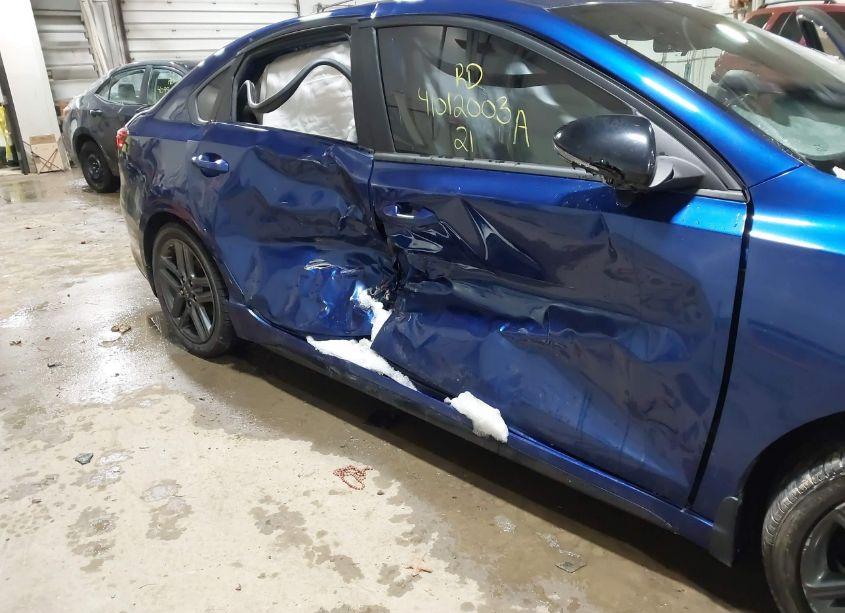 Photo 6 of 2021 Kia Forte GT-LINE (VIN 3KPF34ADXME292070)