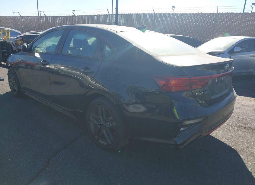 Photo 3 of 2021 Kia Forte GT-LINE (VIN 3KPF34ADXME307098)