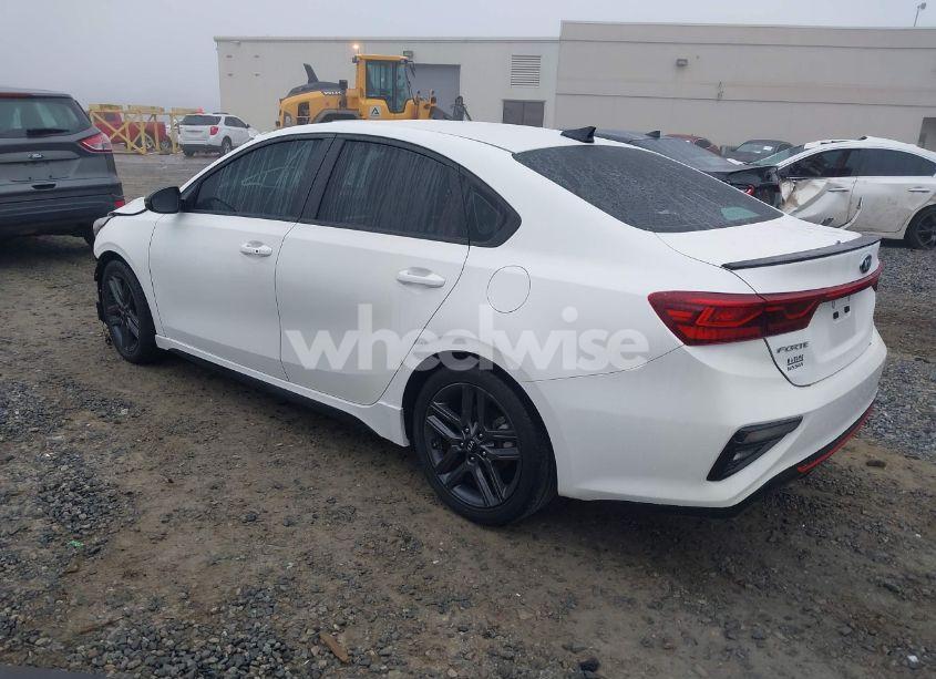 Photo 3 of 2021 Kia Forte GT-LINE (VIN 3KPF34ADXME312351)