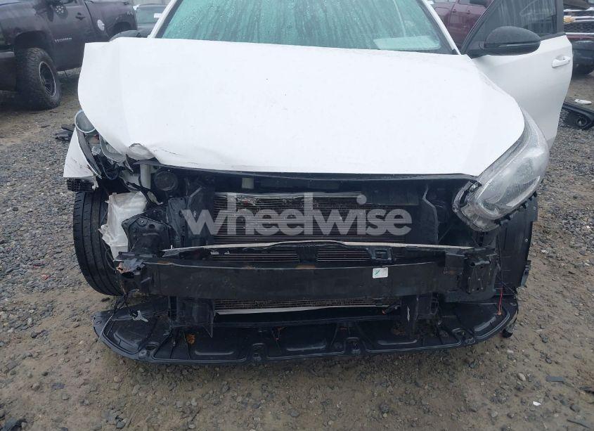 Photo 6 of 2021 Kia Forte GT-LINE (VIN 3KPF34ADXME312351)