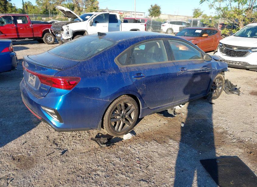 Photo 4 of 2021 Kia Forte GT-LINE (VIN 3KPF34ADXME411526)