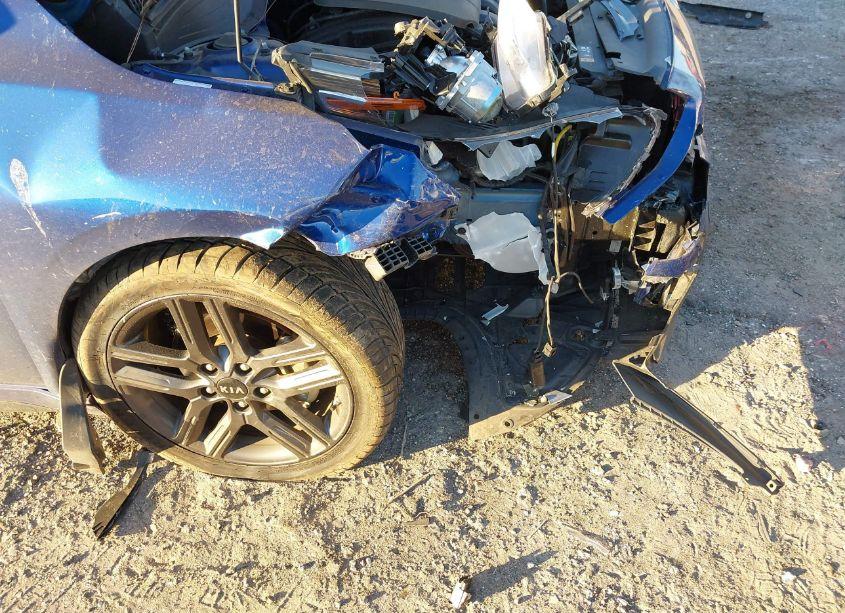 Photo 6 of 2021 Kia Forte GT-LINE (VIN 3KPF34ADXME411526)