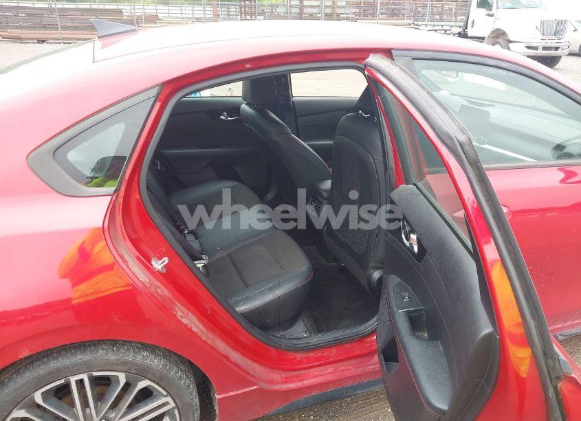 Photo 8 of 2020 Kia Forte GT (VIN 3KPF44AC0LE226727)