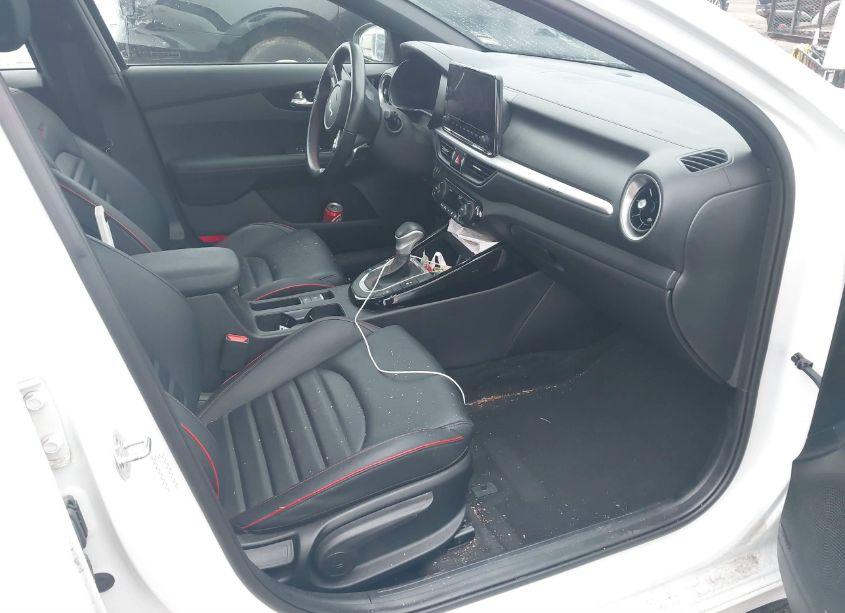 Photo 5 of 2022 Kia Forte GT (VIN 3KPF44AC0NE486743)