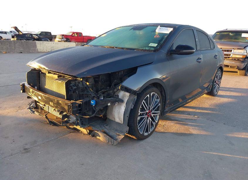 Photo 2 of 2022 Kia Forte GT (VIN 3KPF44AC0NE500950)