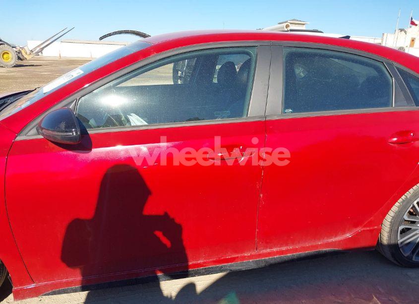 Photo 14 of 2021 Kia Forte GT (VIN 3KPF44AC1ME314817)