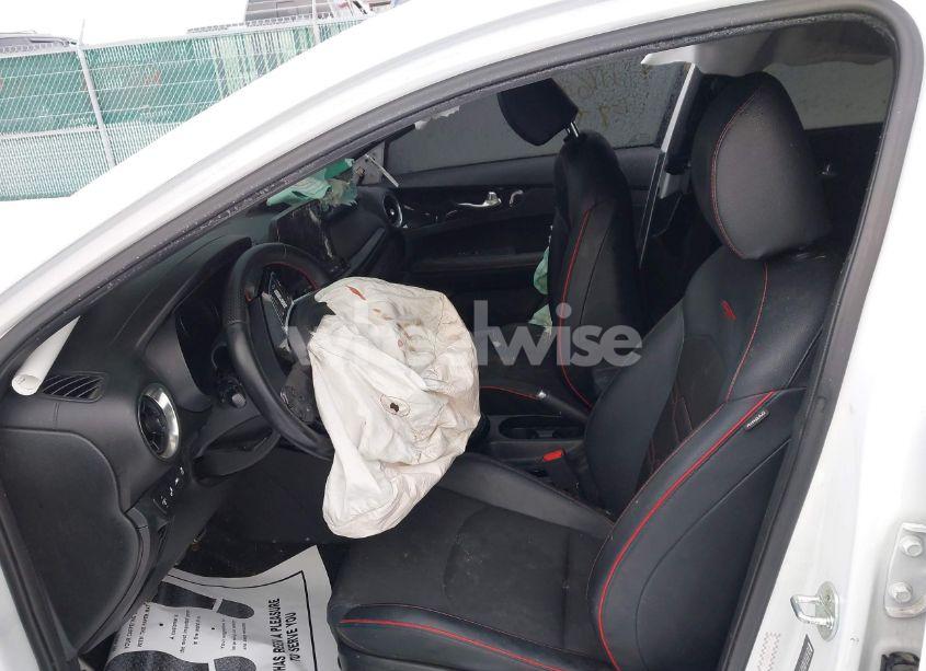 Photo 5 of 2021 Kia Forte GT MANUAL (VIN 3KPF44AC2ME301641)