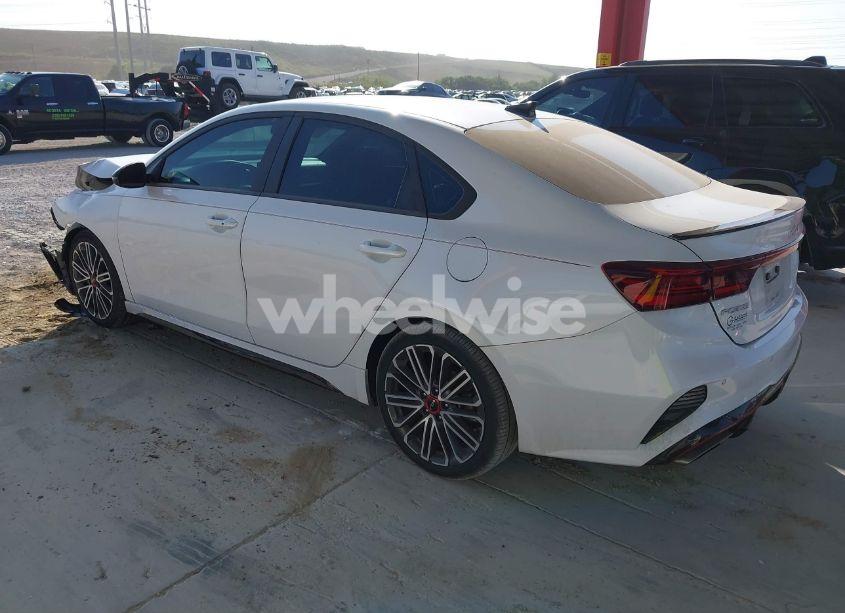 Photo 3 of 2022 Kia Forte GT (VIN 3KPF44AC2NE442078)