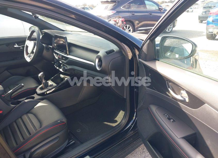 Photo 5 of 2024 Kia Forte GT MANUAL (VIN 3KPF44AC2RE712755)