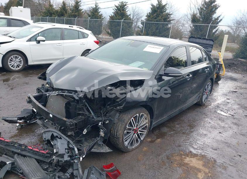 Photo 2 of 2020 Kia Forte GT (VIN 3KPF44AC3LE224485)