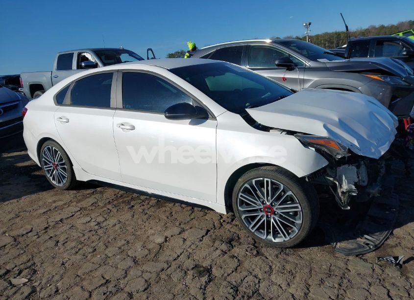 Photo 13 of 2021 Kia Forte GT (VIN 3KPF44AC3ME279228)