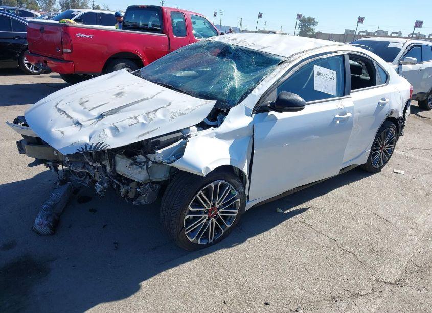 Photo 2 of 2022 Kia Forte GT (VIN 3KPF44AC4NE493100)