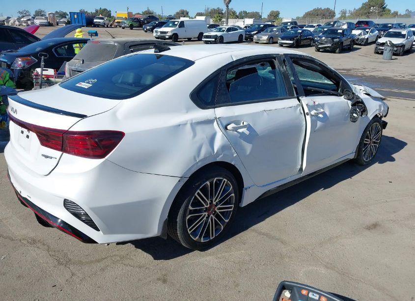 Photo 4 of 2022 Kia Forte GT (VIN 3KPF44AC4NE493100)