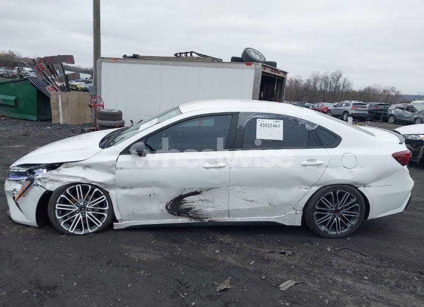 Photo 14 of 2024 Kia Forte GT (VIN 3KPF44AC5RE692033)