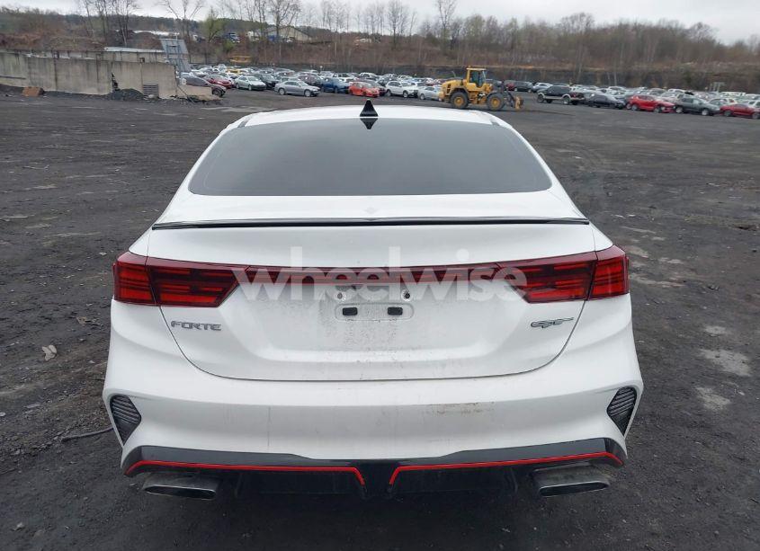 Photo 16 of 2024 Kia Forte GT (VIN 3KPF44AC5RE692033)