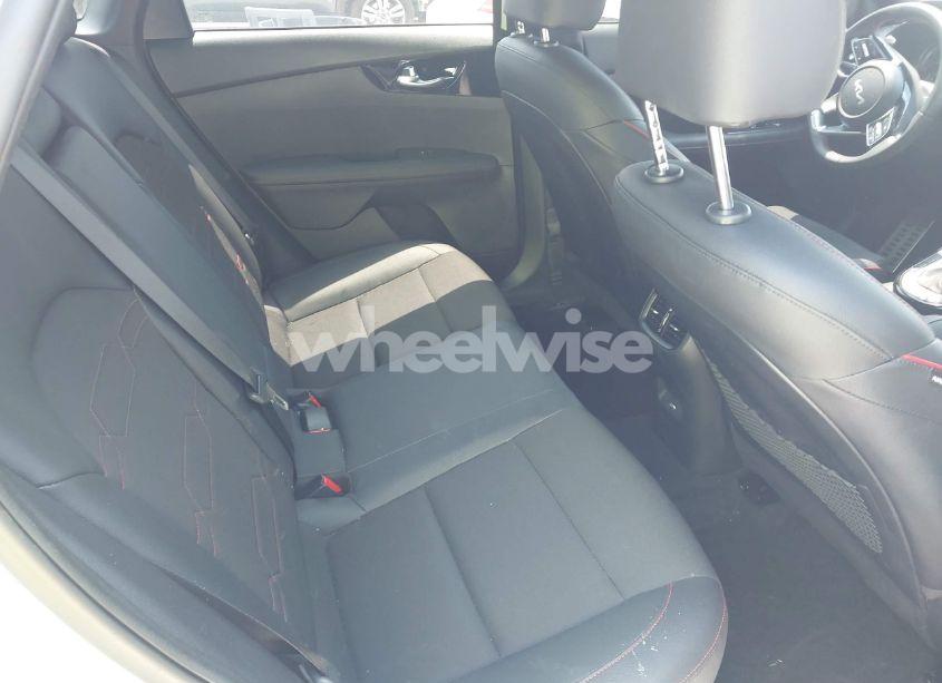 Photo 8 of 2024 Kia Forte GT (VIN 3KPF44AC5RE821243)