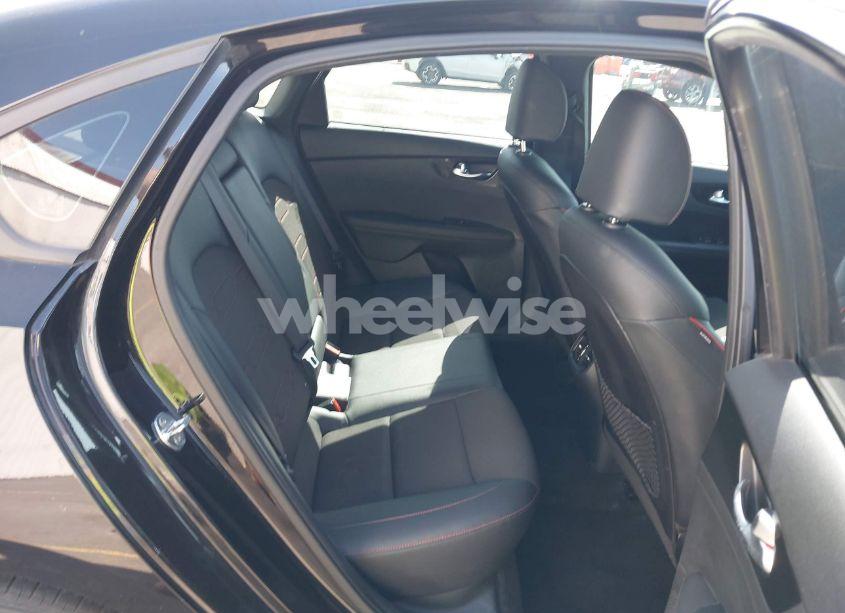 Photo 8 of 2020 Kia Forte GT (VIN 3KPF44AC6LE184290)