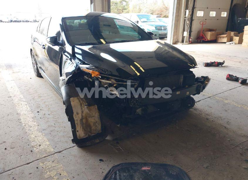 Photo 6 of 2024 Kia Forte GT (VIN 3KPF44AC6RE715805)