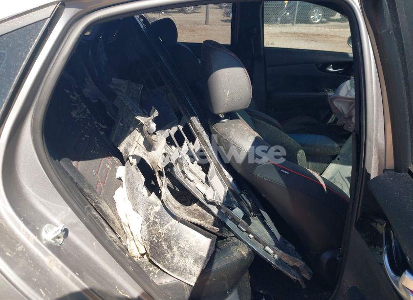 Photo 8 of 2023 Kia Forte GT (VIN 3KPF44AC7PE545547)