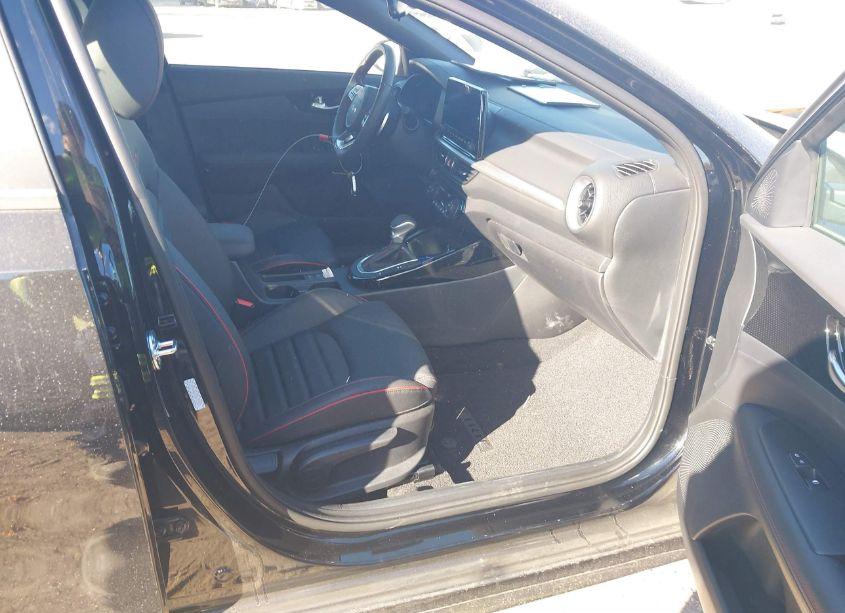 Photo 5 of 2024 Kia Forte GT (VIN 3KPF44AC7RE773275)