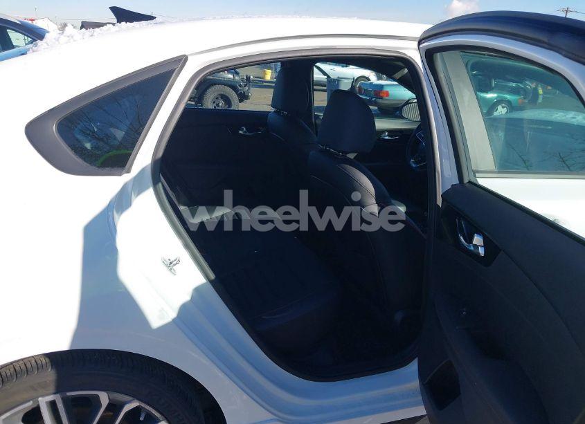 Photo 8 of 2022 Kia Forte GT (VIN 3KPF44AC8NE430419)