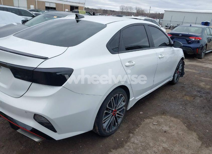 Photo 14 of 2022 Kia Forte GT (VIN 3KPF44AC8NE438035)