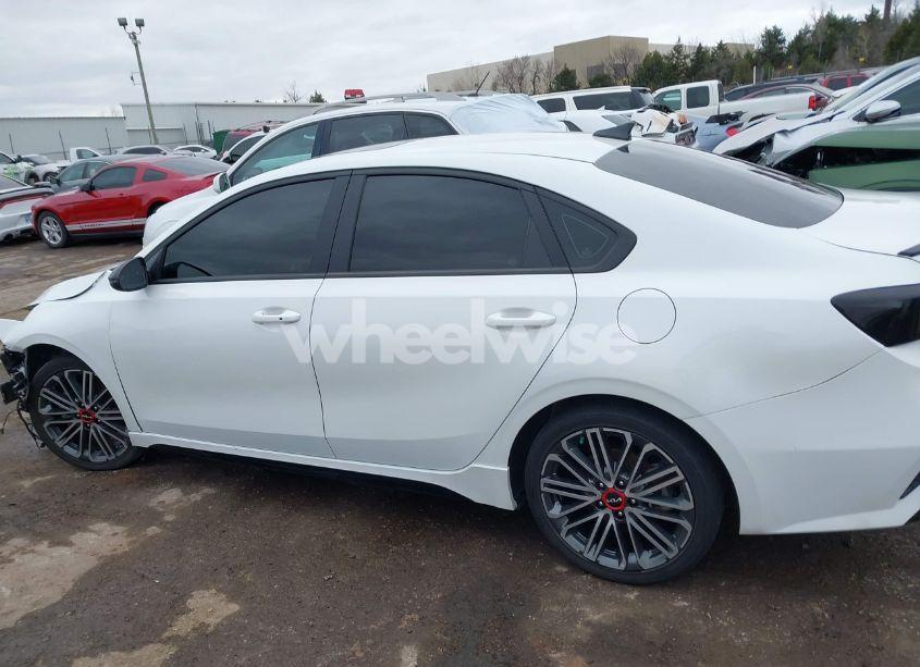 Photo 15 of 2022 Kia Forte GT (VIN 3KPF44AC8NE438035)