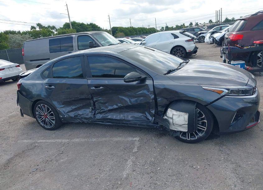 Photo 13 of 2022 Kia Forte GT (VIN 3KPF44AC8NE451576)