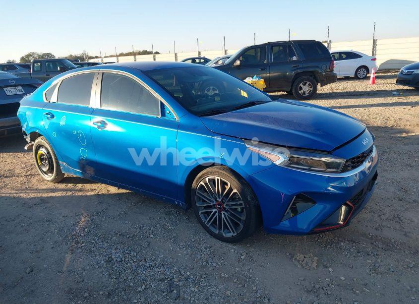 2022 Kia Forte GT (VIN 3KPF44AC8NE495741) main photo