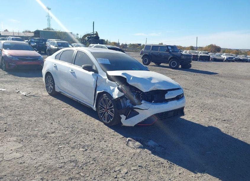 2023 Kia Forte GT (VIN 3KPF44AC9PE628137) main photo