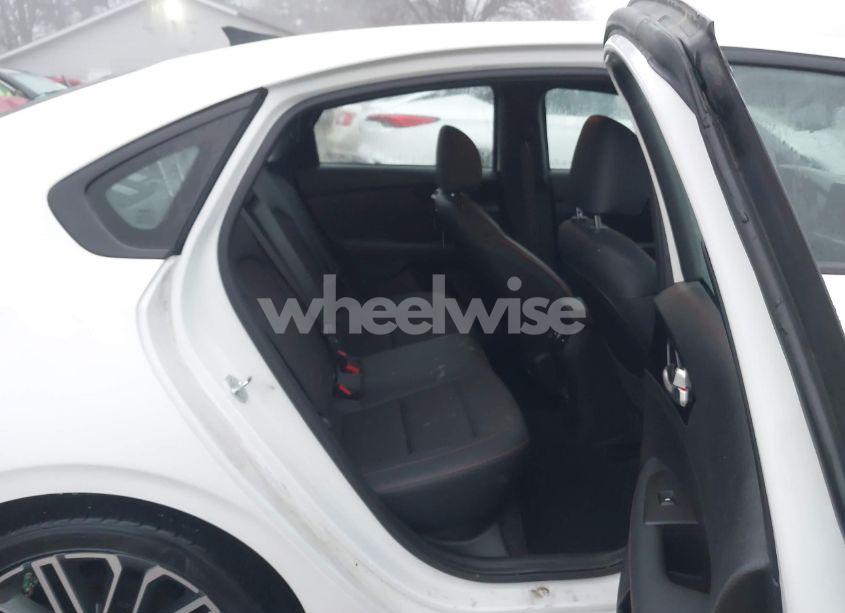 Photo 8 of 2024 Kia Forte GT (VIN 3KPF44AC9RE699759)