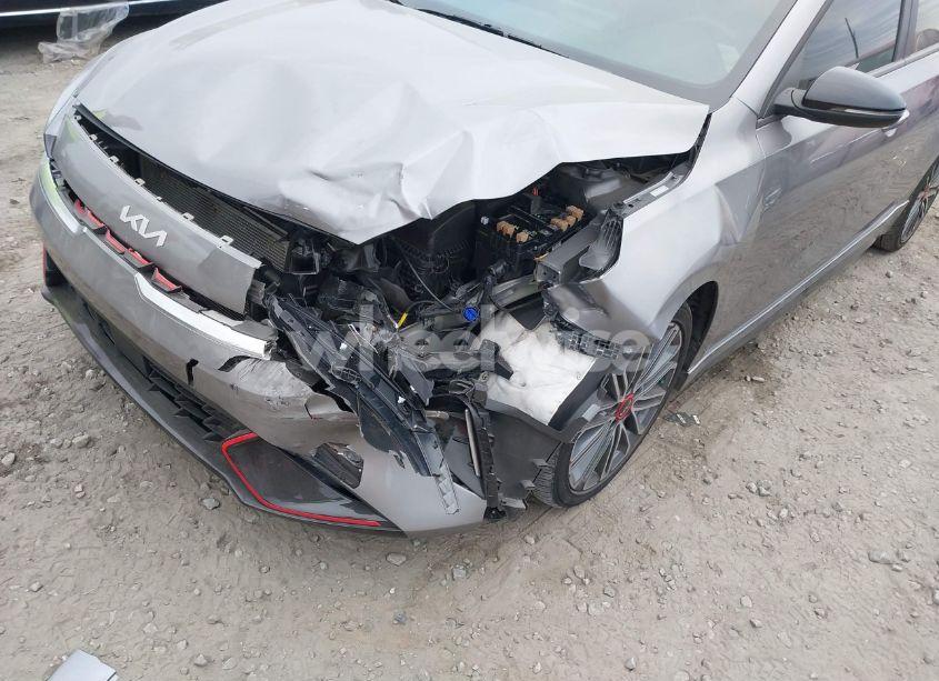 Photo 6 of 2024 Kia Forte GT (VIN 3KPF44AC9RE727950)