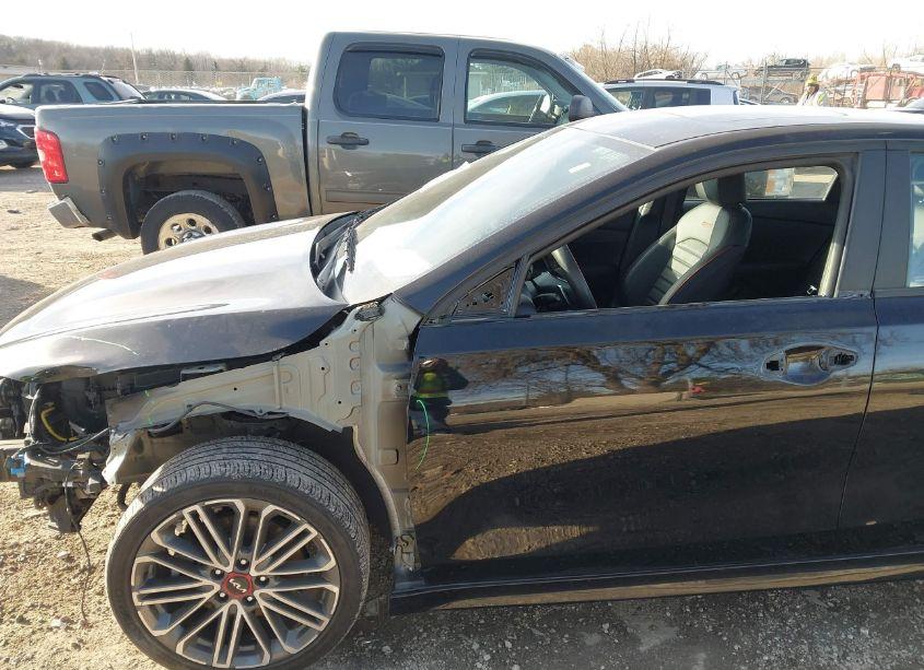 Photo 18 of 2023 Kia Forte GT (VIN 3KPF44ACXPE549110)