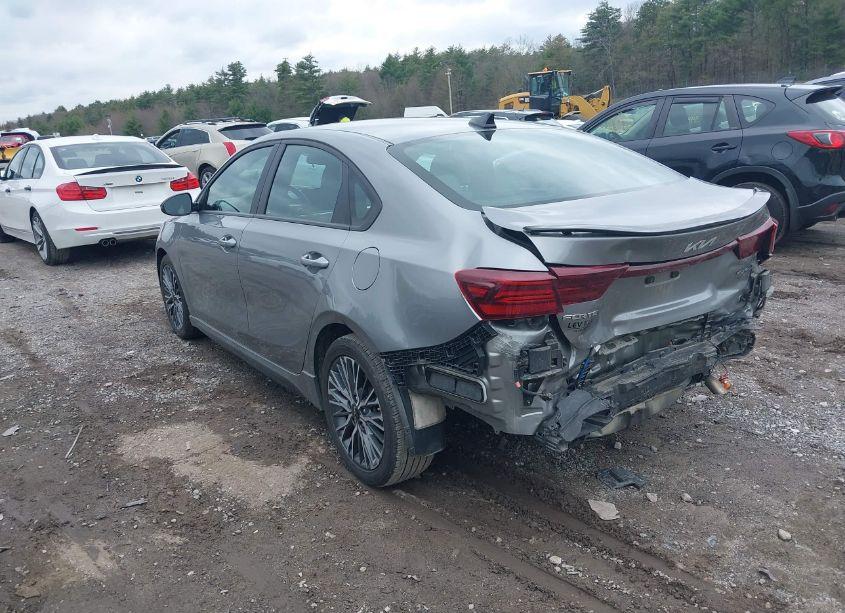 Photo 3 of 2022 Kia Forte GT-LINE (VIN 3KPF54AD0NE425267)