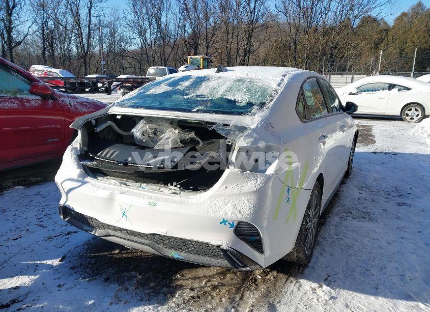 Photo 6 of 2022 Kia Forte GT-LINE (VIN 3KPF54AD0NE425978)