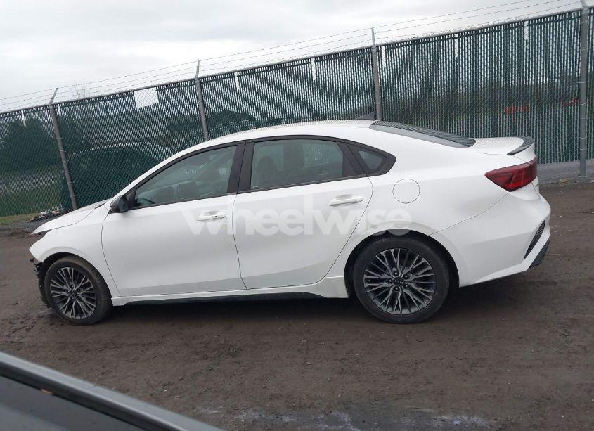 Photo 14 of 2022 Kia Forte GT-LINE (VIN 3KPF54AD0NE435491)