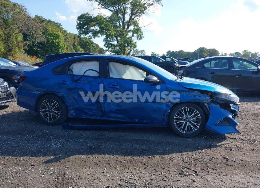 Photo 12 of 2022 Kia Forte GT-LINE (VIN 3KPF54AD0NE439671)