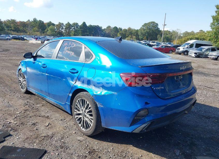 Photo 3 of 2022 Kia Forte GT-LINE (VIN 3KPF54AD0NE439671)
