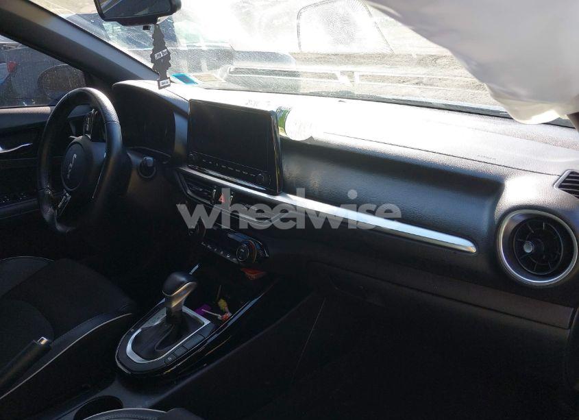 Photo 5 of 2022 Kia Forte GT-LINE (VIN 3KPF54AD0NE439671)