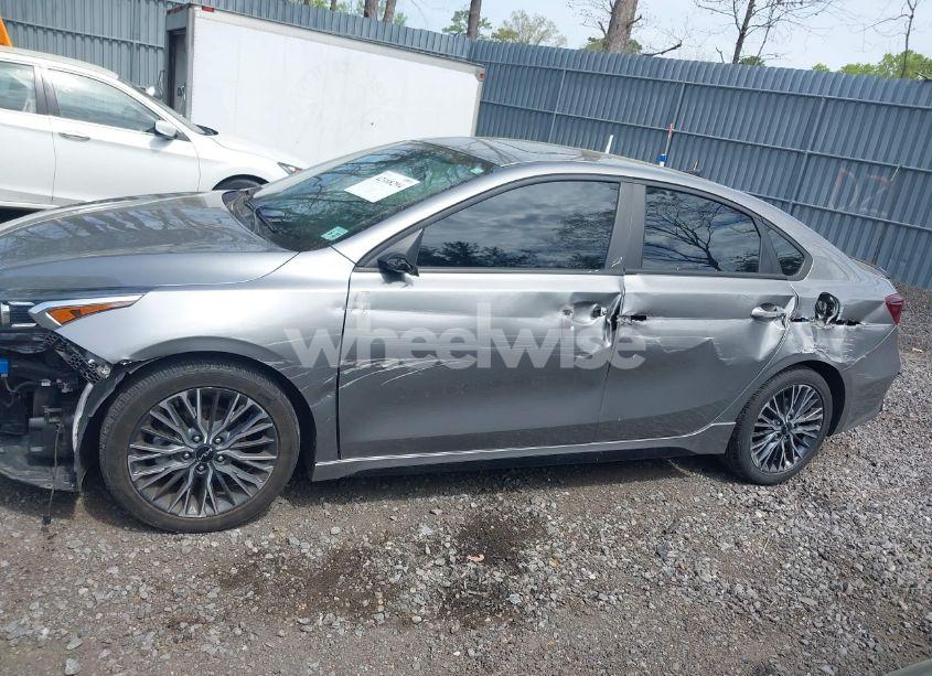 Photo 14 of 2022 Kia Forte GT-LINE (VIN 3KPF54AD0NE490720)