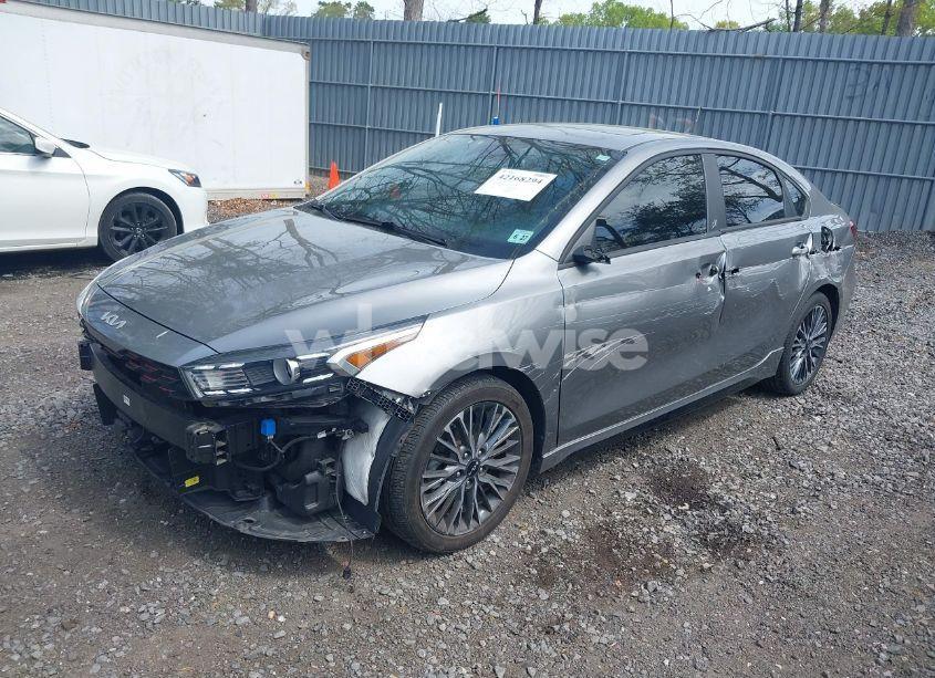 Photo 2 of 2022 Kia Forte GT-LINE (VIN 3KPF54AD0NE490720)