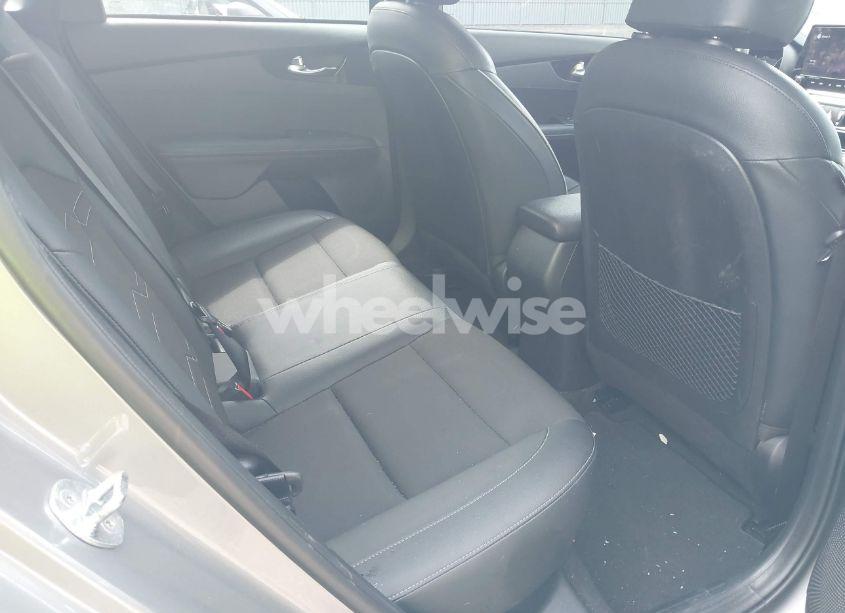 Photo 8 of 2022 Kia Forte GT-LINE (VIN 3KPF54AD0NE490720)