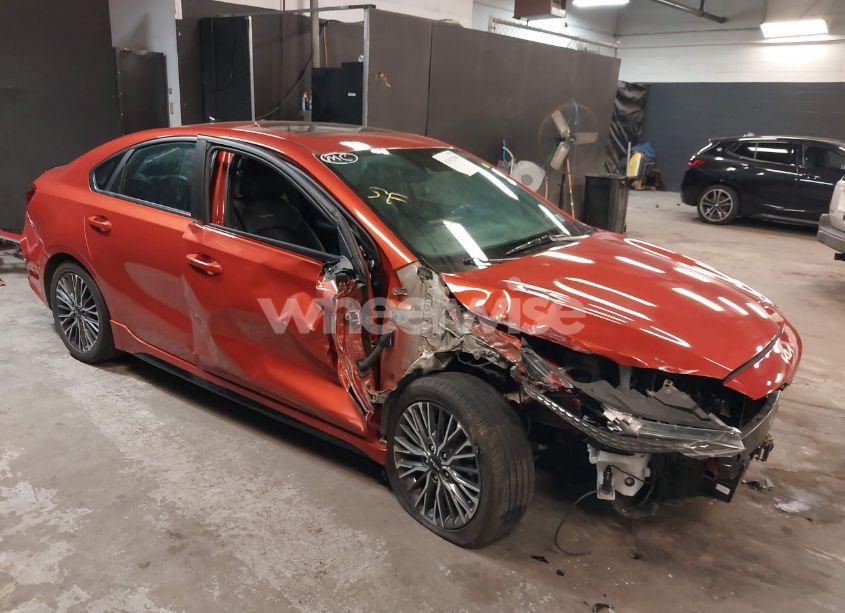 2023 Kia Forte GT-LINE (VIN 3KPF54AD0PE527980) main photo