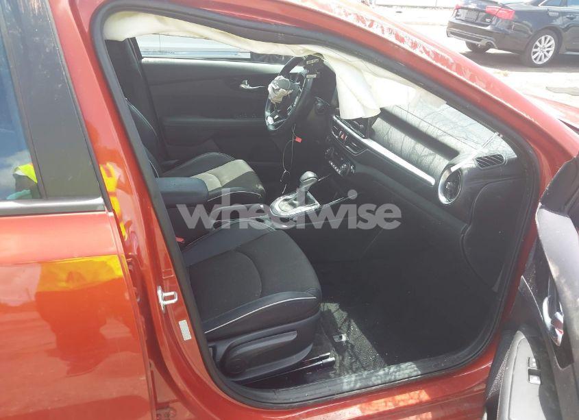 Photo 5 of 2023 Kia Forte GT-LINE (VIN 3KPF54AD0PE533889)