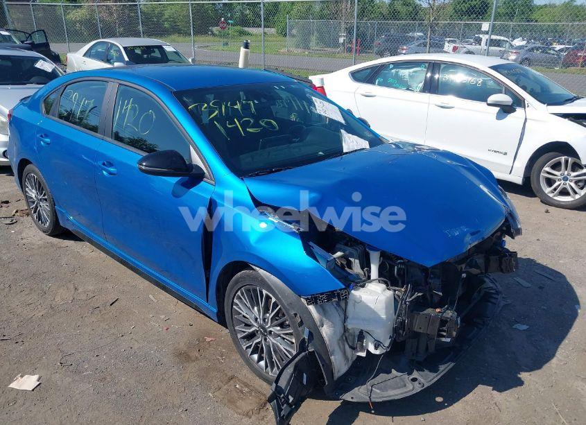 2023 Kia Forte GT-LINE (VIN 3KPF54AD0PE568996) main photo