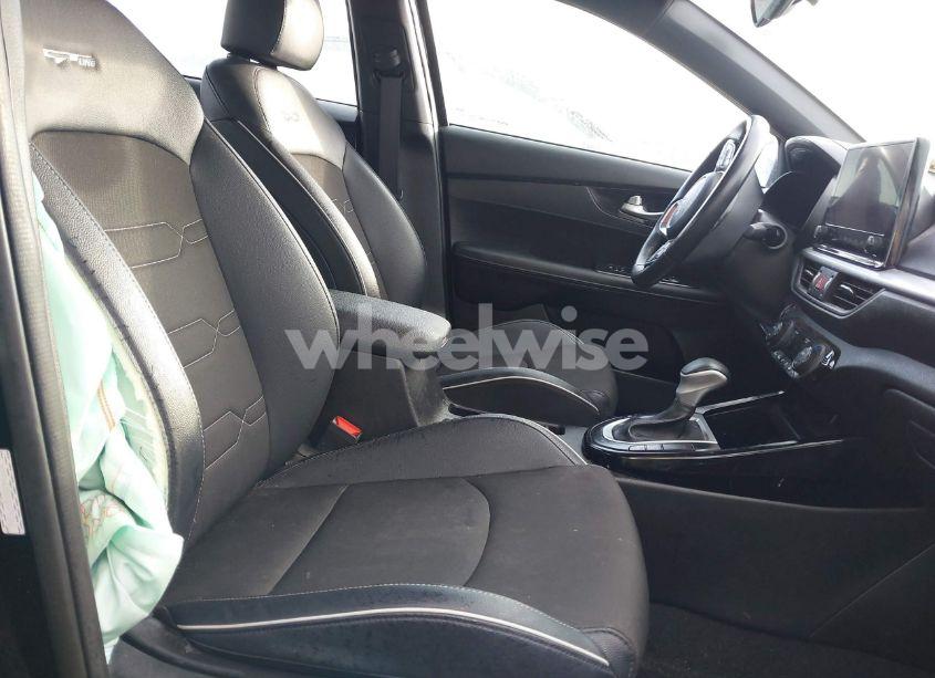 Photo 5 of 2023 Kia Forte GT-LINE (VIN 3KPF54AD0PE579366)