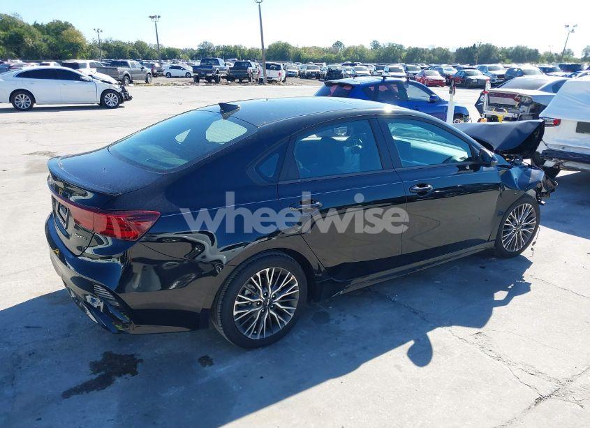 Photo 4 of 2024 Kia Forte GT-LINE (VIN 3KPF54AD0RE721735)