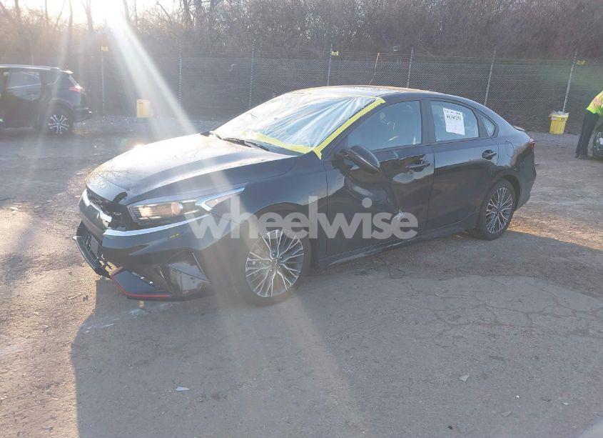 Photo 2 of 2024 Kia Forte GT-LINE (VIN 3KPF54AD0RE724201)