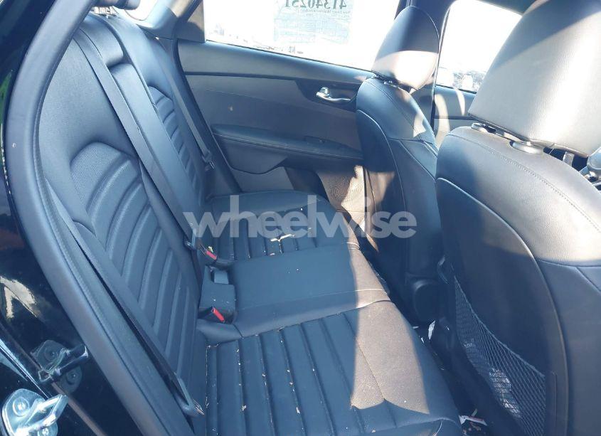 Photo 8 of 2024 Kia Forte GT-LINE (VIN 3KPF54AD0RE724201)