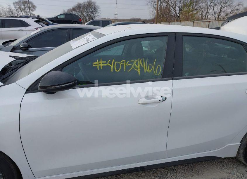 Photo 14 of 2024 Kia Forte GT-LINE (VIN 3KPF54AD0RE730581)